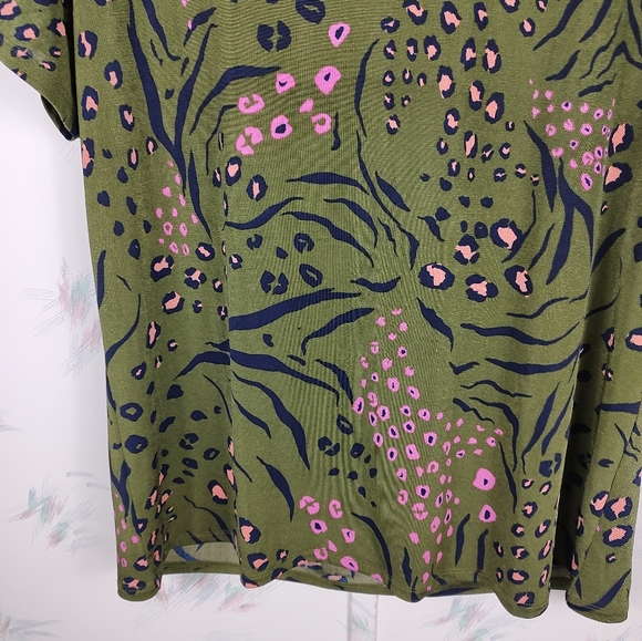 Jaclyn Smith Collection Animal Print Blouse - Picture 9 of 9